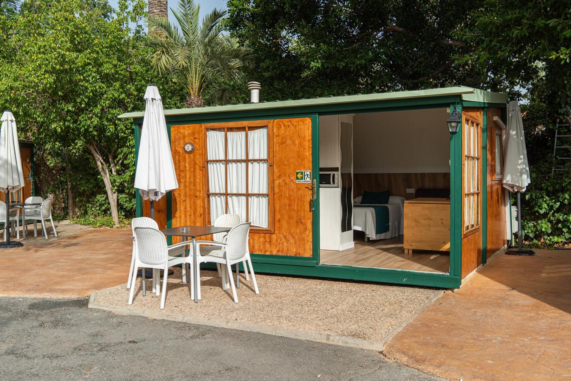 Camping Las Palmeras Кревиленте Екстериор снимка